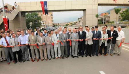 Bursa Büyükşehir Belediye Başkanı Bulvar Açtı