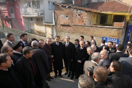 Bursa Büyükşehir Belediyesi, Dere Yatağındaki Evlerin Yıkımına Başladı
