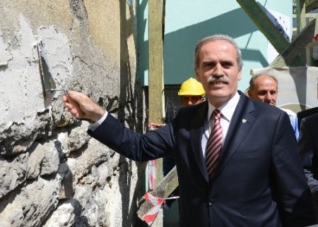 Bursa Büyükşehir Belediyesi Antakya'ya mührünü basıyor