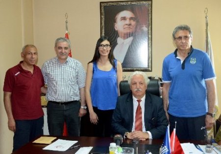 Bursa Büyükşehir Belediyespor transfere devam ediyor