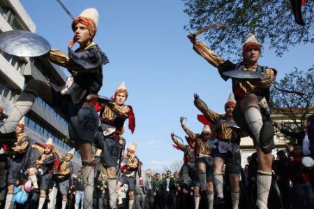 Bursa Caddelerinde Fetih Coşkusu