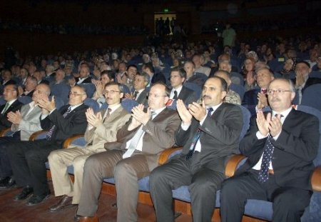 “Bursa dünyaya ilahiyatçı yetiştiriyor”