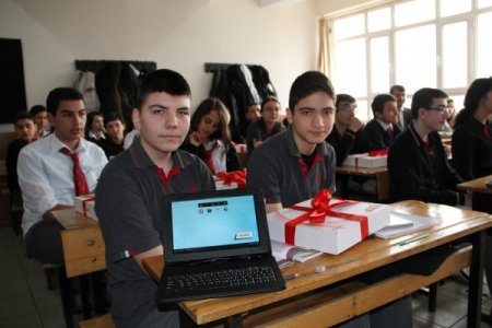 Bursa Erkek Lisesi’nde tablet bilgisayar heyecanı