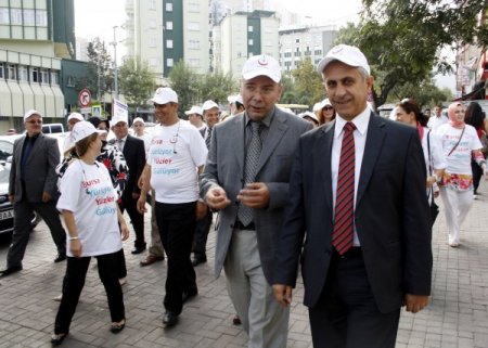 Bursa halkı sağlık için yürüdü