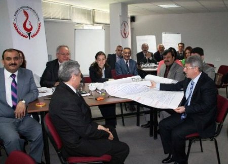 Bursa İl Milli Eğitim Müdürlüğü personeli mükemmellik sürecinde