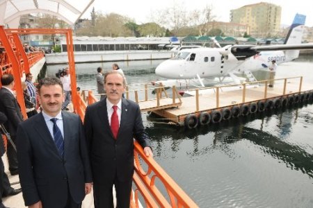 Bursa-İstanbul arası deniz uçağı yolcu seferleri başladı