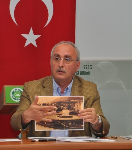 Bursa Kent Konseyi 83 yıl önce yıkılan 550 yıllık cami için harekete geçti