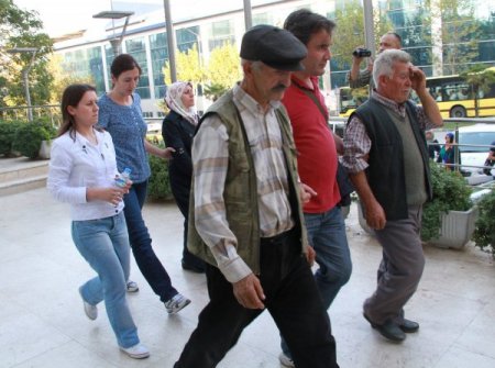 Bursa SGK’da sahte emeklilik zanlılarının parmak izi alındı