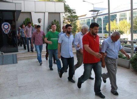 Bursa SGK’da sahte emeklilik zanlılarının parmak izi alındı