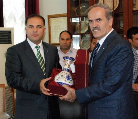 Bursa Ve Bitlis Kardeş Şehir Oldu