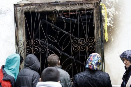 Bursa'da 3 kişiye mezar olan evden geriye enkaz yığını kaldı