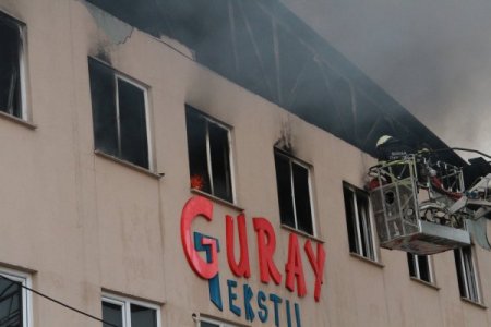 Bursa’da bir fabrikayı kül eden yangın cep telefonu kamerasında