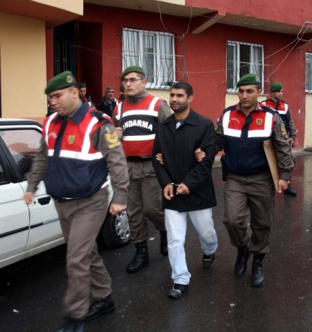 Bursa'da jandarmadan şok baskın: 13 gözaltı