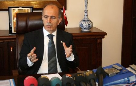 Bursa'da Minibüscülerle Belediye Arasındaki Soruna Vali Harput El Attı