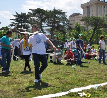 Bursa’da model uçak şenliği