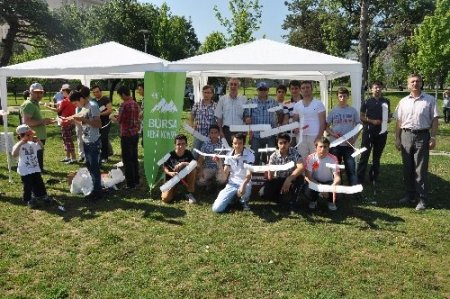 Bursa’da model uçak şenliği