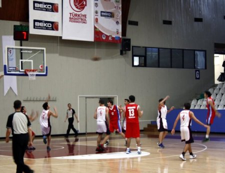 Bursa’da Okul Sporları ile binlerce öğrenci spor yapacak