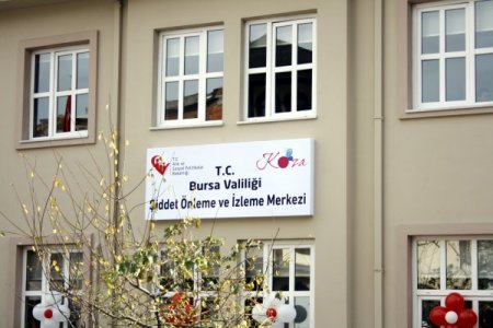 Bursa'da panik butonu isteyen 900 kişiden 25'i erkek