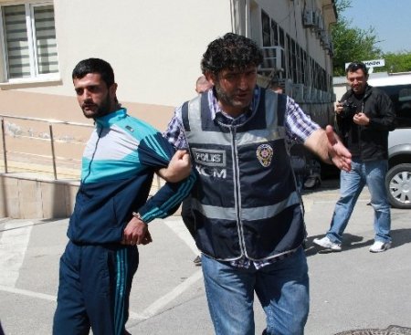 Bursa'da tankerin yakıt tankında esrar ele geçirildi