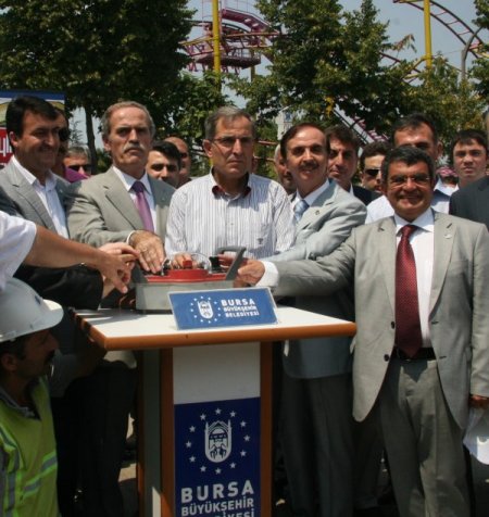 Bursa'da Tramvayın Temeli Atıldı, Esnaf Ve Vatandaşa Zarar Verilmeyecek