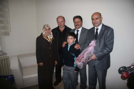 Bursa'da veliler için konukevi açıldı, isteyen çocuğuyla okulda yatacak