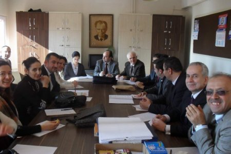 Bursa'da 'Yılın Kaliteli Okulu Ve Ekibi' Belirlendi