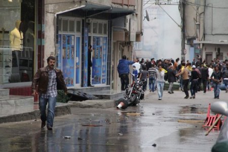 Bursa'daki olaylarda yaralanan gazeteci, müşahade altında