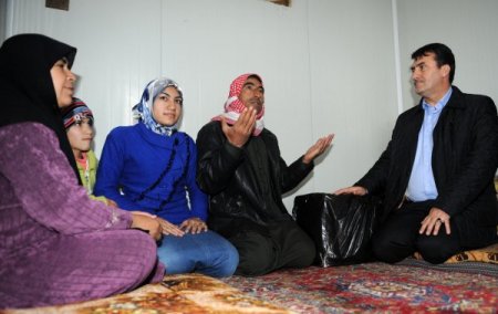 Bursa’dan gönderilen yardımlar Suriyeli sığınmacılara ulaştı