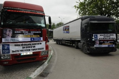 Bursa'dan Suriyeli mültecilere 2 TIR malzeme gönderildi