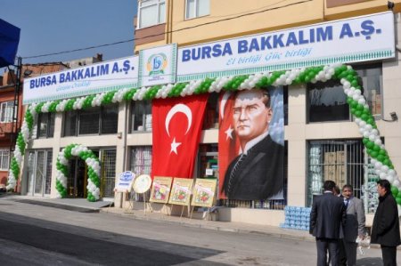 Bursalı bakkalların marketlerle yarışı KOSGEB'in yarışmasında finalist oldu