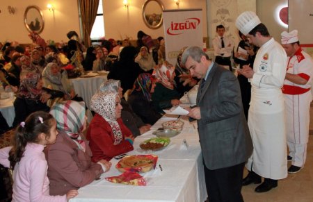 Bursalı bayanlar ‘Sihirli eller yemek yarışması'nda ter döktü