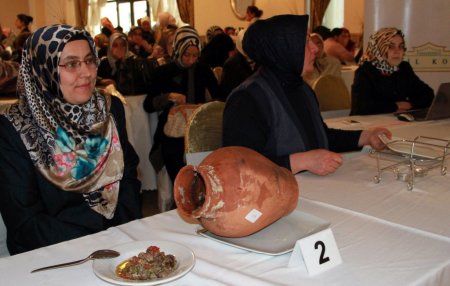 Bursalı bayanlar ‘Sihirli eller yemek yarışması'nda ter döktü