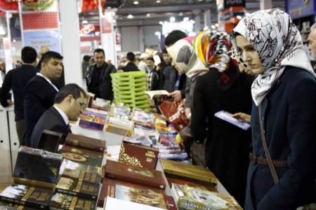 Bursalılar, fuarın son gününde kitaba koştu