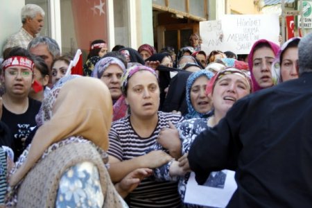 Bursalılar şehitleri için kenetlendi