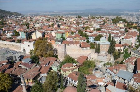 Bursa'nın 2300 yıllık surlarına ait tarihi kapılar bir bir restore ediliyor