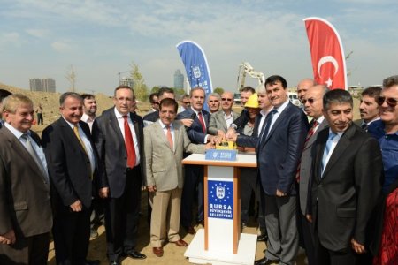 Bursa'nın en büyük kent parkının inşaatı başladı
