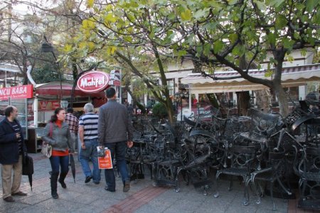 Bursa’nın en eski mekanlarından olan Mahfel boşaltıldı