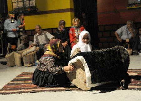 Bursa'nın geçmişi 'Harman Yeri' gecesi ile sahnelendi