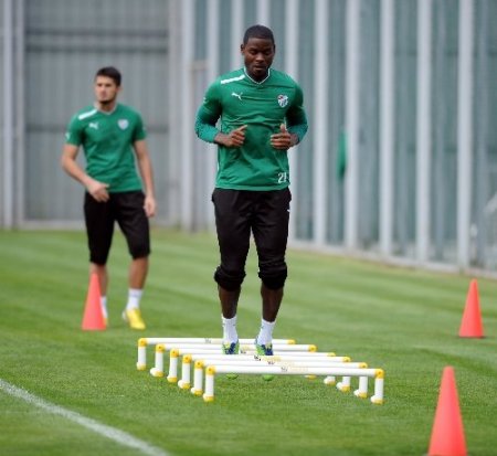 Bursaspor, Akhisar Belediyespor maçı hazırlıklarına başladı