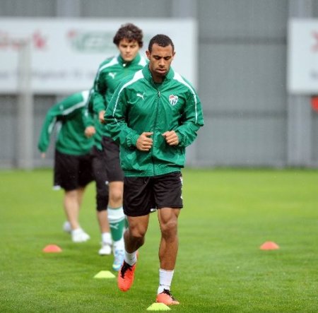 Bursaspor, Antalyaspor hazırlıklarını sürdürdü