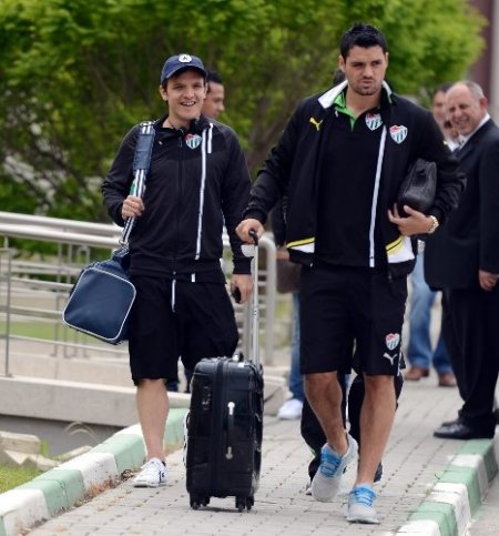 Bursaspor, Antalya’ya gitti