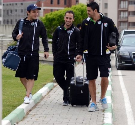 Bursaspor, Antalya’ya gitti