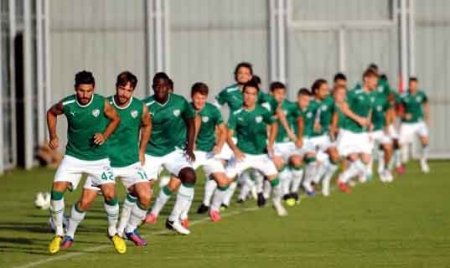 Bursaspor, Fenerbahçe hazırlıklarını sürdürdü