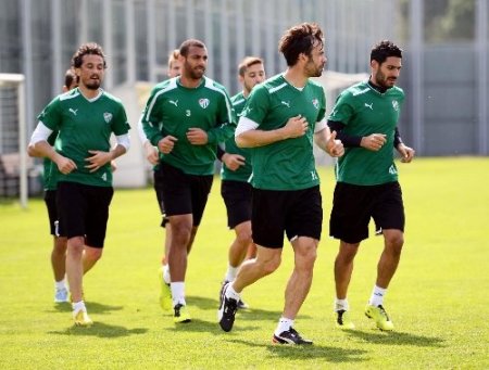 Bursaspor, günü izinli geçirecek