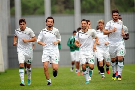 Bursaspor, Kasımpaşa maçının hazırlıklarına ara vermeden başladı