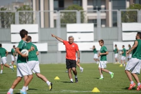 Bursaspor, kondisyon çalışıyor