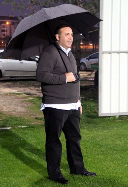 Bursaspor, yağmur altında çalıştı