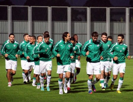 Bursaspor, yağmur altında çalıştı