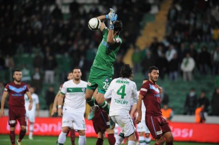 Bursaspor: 1 - 1461 Trabzon: 0 (İlk yarı)