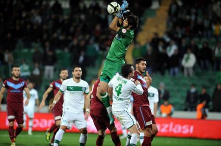Bursaspor: 1 - 1461 Trabzon: 0 (İlk yarı)